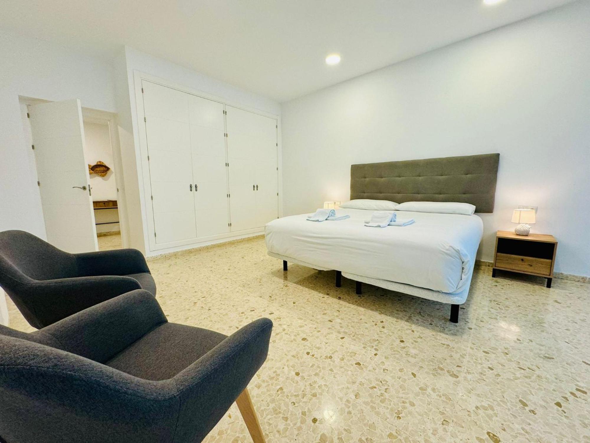 Apartamentos La Muralla Grupo Ac Gestion Кадис Экстерьер фото