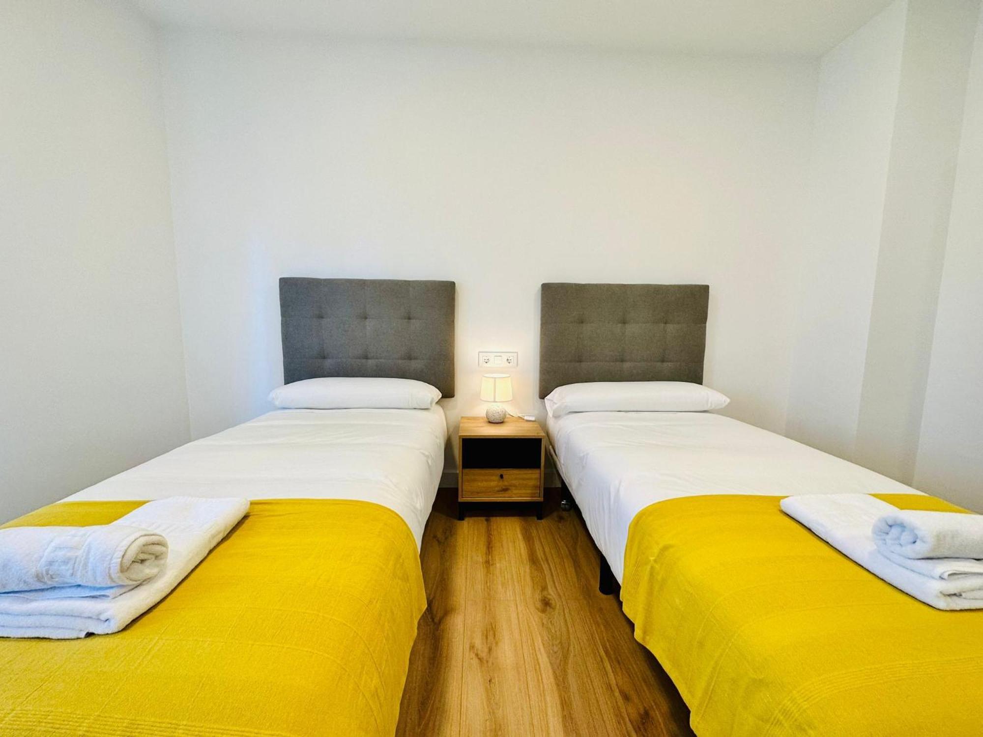 Apartamentos La Muralla Grupo Ac Gestion Кадис Экстерьер фото